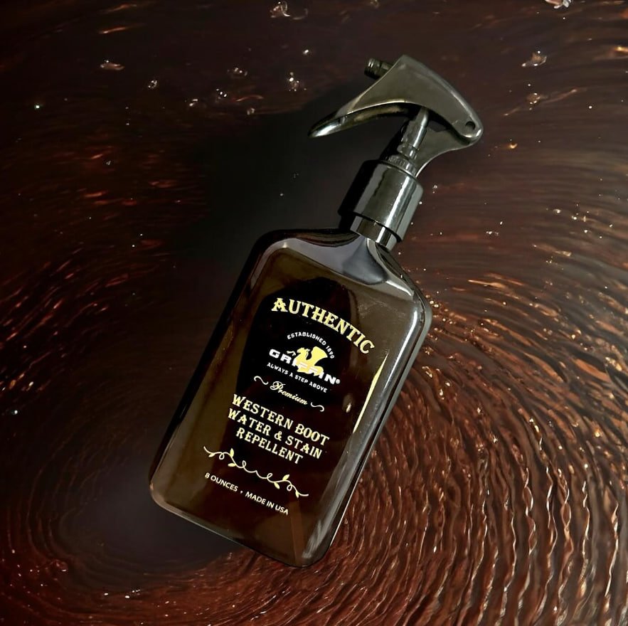 AUTHENTIC захисний спрей для взуття та аксесуарів